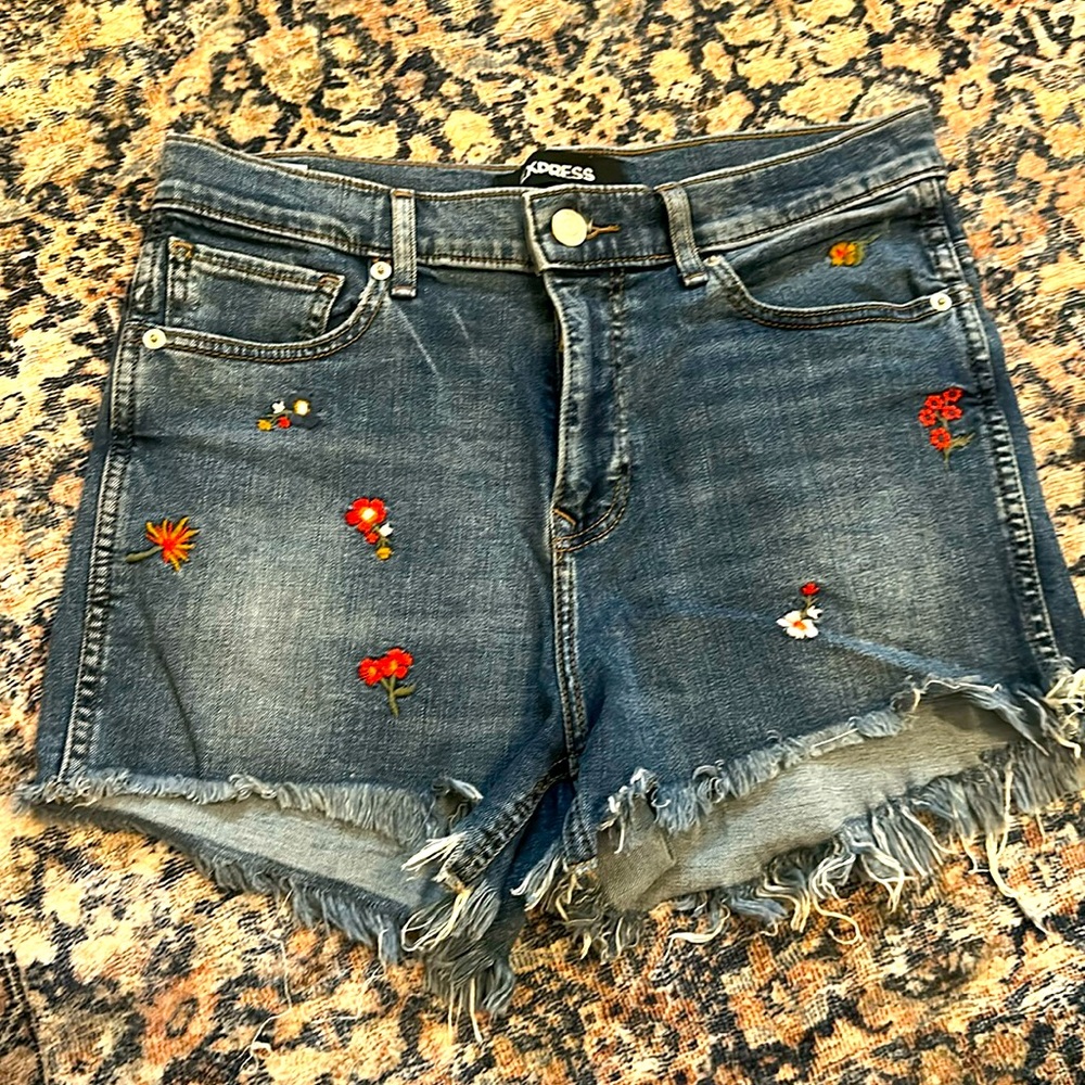 Express Midi Jean shorts size 6